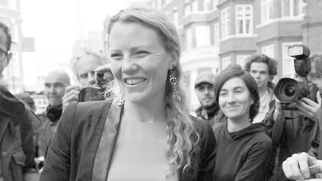 ����ͼ����ɣ��ġ����Ů�ѡ�ɯ��������ɭ