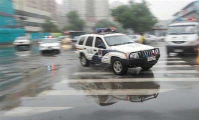 ��־��һ�������� ��Ժ͸¶������������