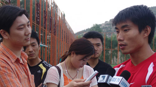 郑智:鲁能始终是我的家中超赛场同样需要全力以赴