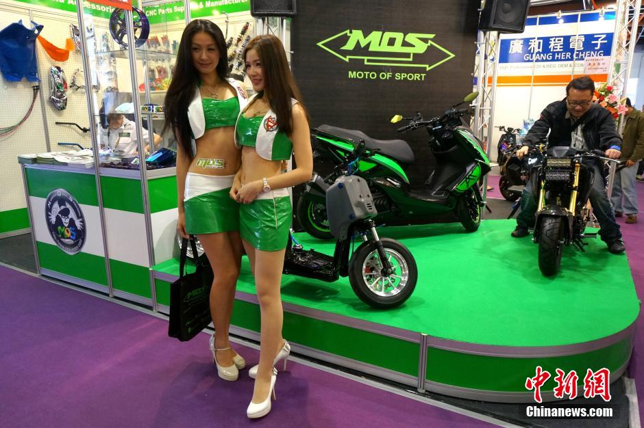 4��9�գ�����������Ů���������Ӱ�����죬2014�ꡰ̨���������������չ������̨�����ʳ��õ���չ������̨����ʻ���չ������̨����ʵ綯��չ����չ��һͬ�ڿ�Ļ��