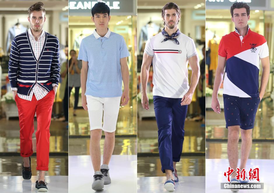 4��19�����������Ŵ����붯�е����֣�һ�����������������ʱ����װ�����Ͼ��»��㳡���ݡ�