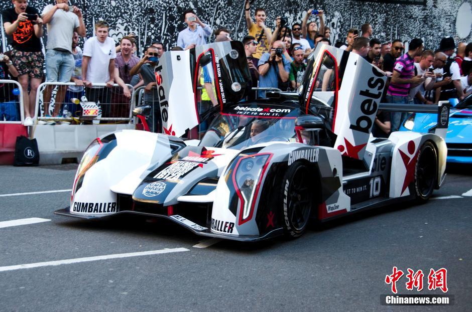 һ��һ�ȵ�Gumball3000�����ܳ�������6��8�����׶ؾ��С�