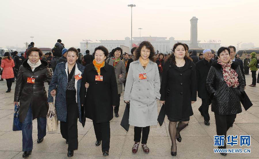 3��8�գ�ȫ����Эʮ������λ����ڱ����������þ��е�����ȫ����顣����ȫ����ЭίԱ�ǵִ��찲�Ź㳡�� �����»������ ����ޱ��